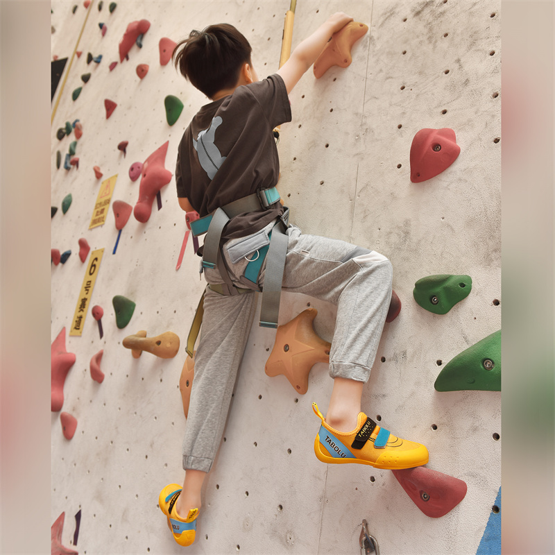 Rock-Climbing Shoes Boys Girls - огляд і ціна Kids Outdoor Climber